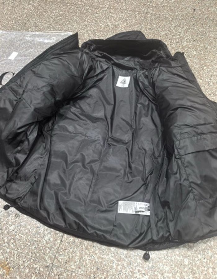 Doudoune Cp company - photo numéro 2