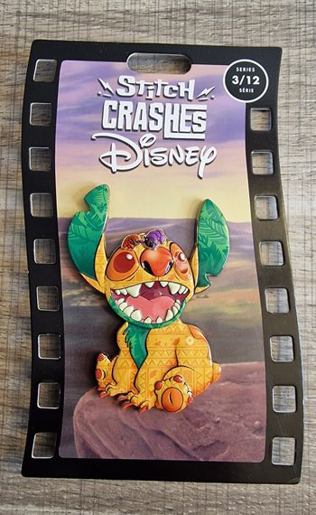 Pin's Disney Stitch Crashes 3/12 - Le Roi Lion