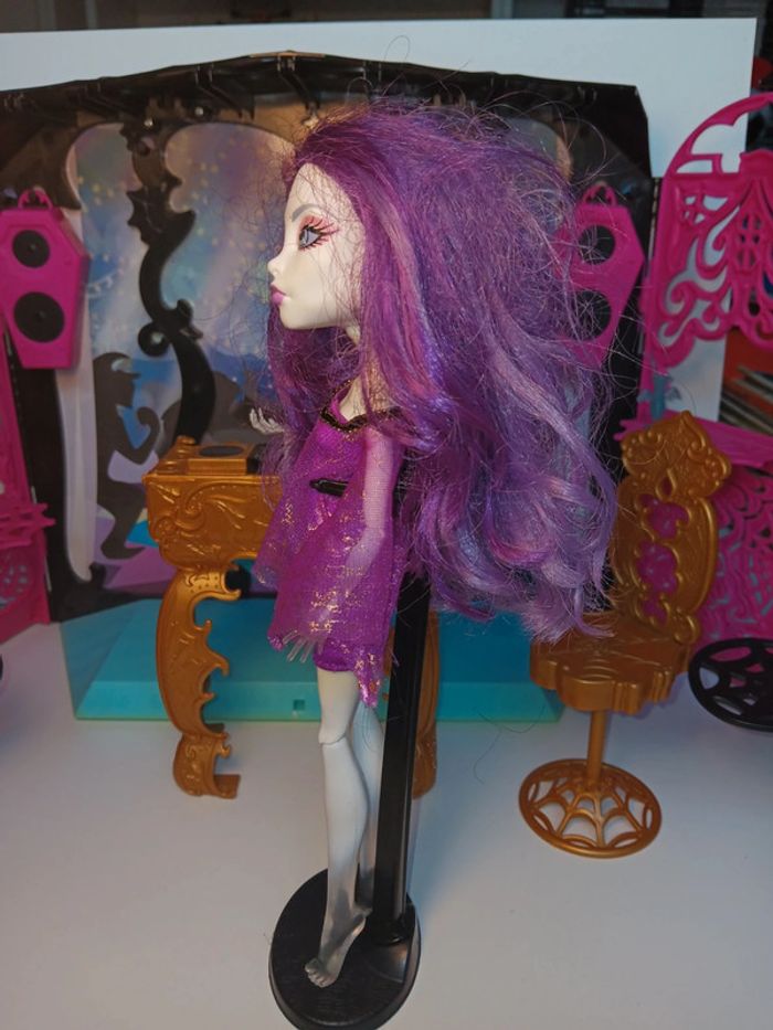 Poupée Monster High spectra D.J et sa boîte de nuit (testé le son fonctionne) - photo numéro 7