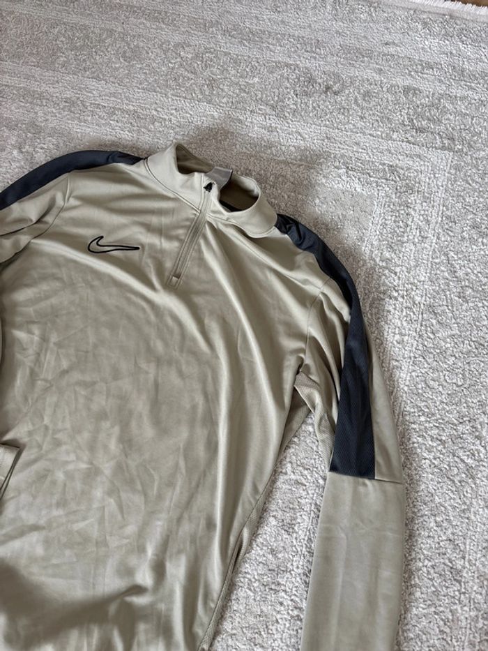 Ensemble Nike taille M - photo numéro 4