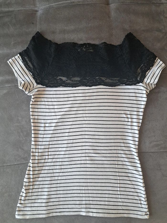 Tee-shirt dentelle H&M - photo numéro 2