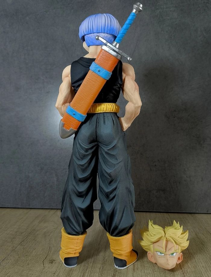 Dragon Ball Z figurine Trunks 2 têtes interchangeables 26CM - photo numéro 4