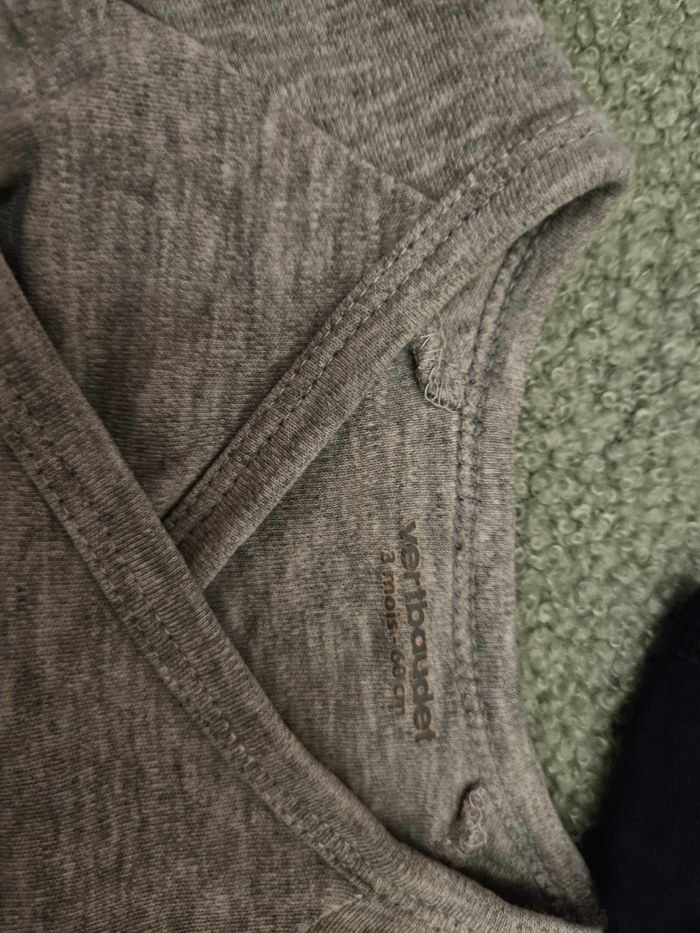 Lot 2 pyjamas + tee shirt et body - photo numéro 6