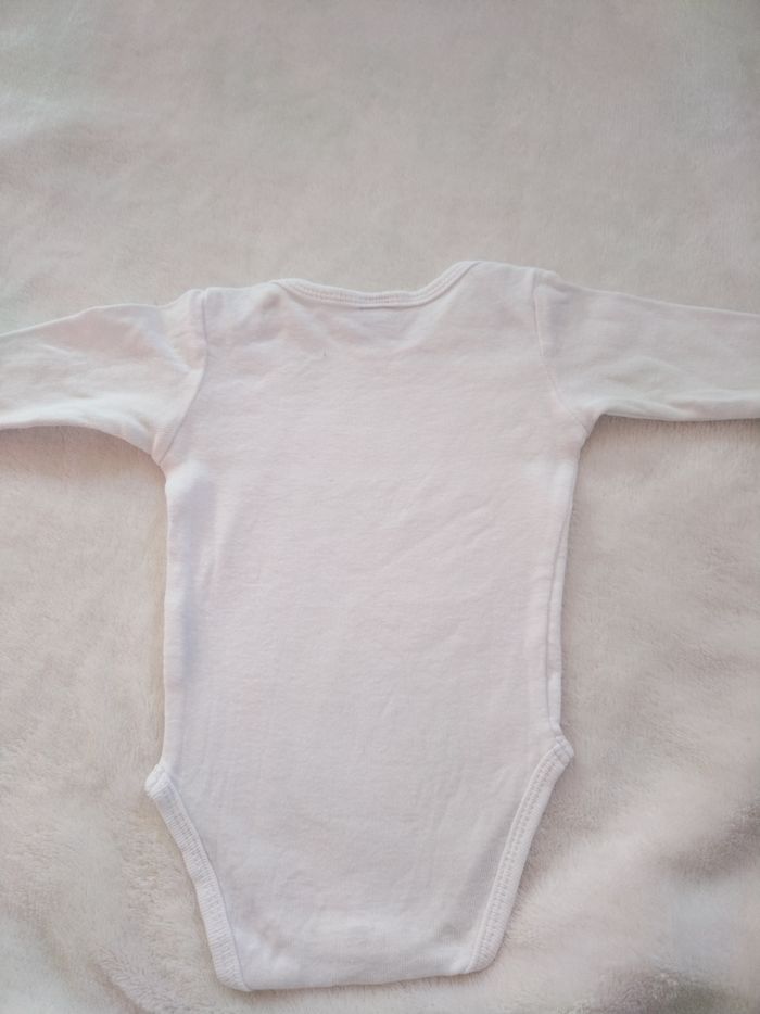 Body 3 mois - photo numéro 2