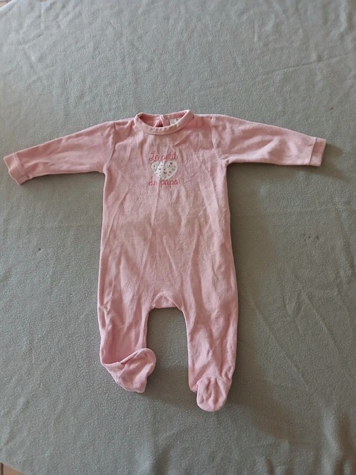 Lot pyjamas 9 mois - photo numéro 2