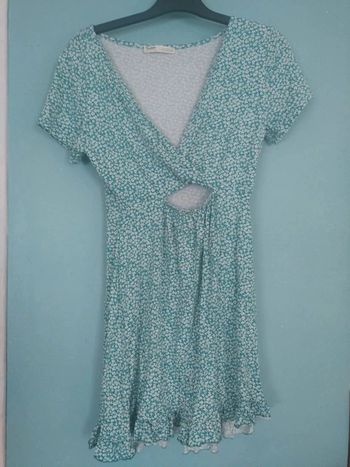 Robe fleurie pull and bear verte taille m