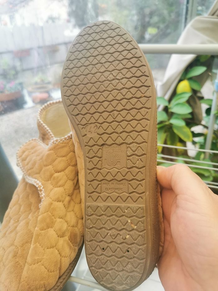 Pantoufles Damart Thermolactyl p 41 juste essayées - photo numéro 2