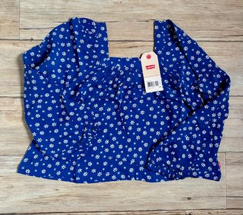 Top Levi’s Kids taille 10 ans. Neuf étiqueté