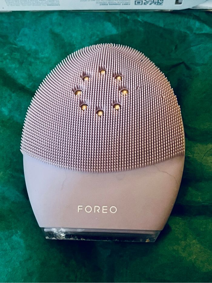 Lot appareils Foreo d’occasion ( excellent etat de fonctionnement) - photo numéro 3