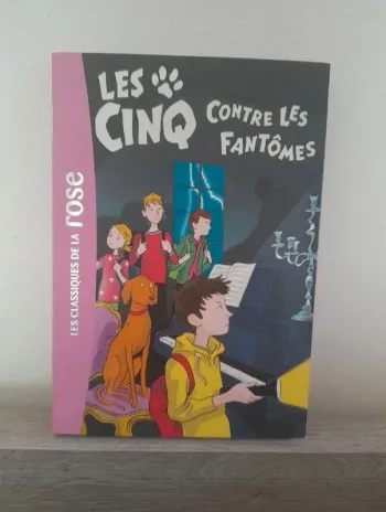 Livre Les cinq contre les fantômes