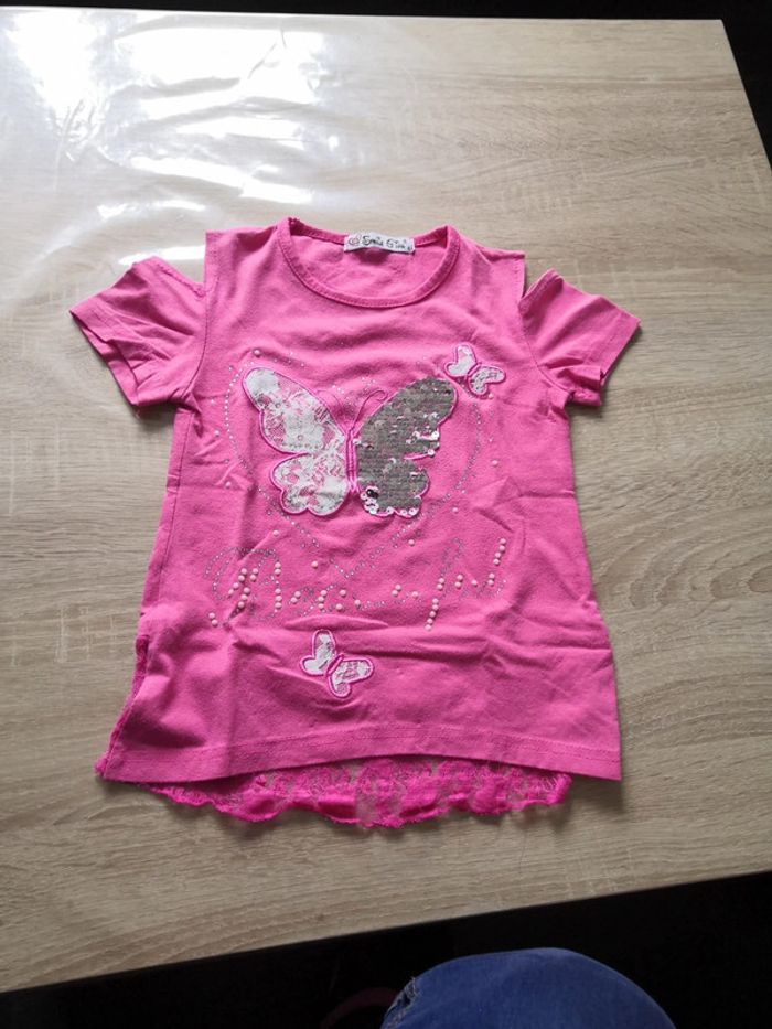 T-shirt