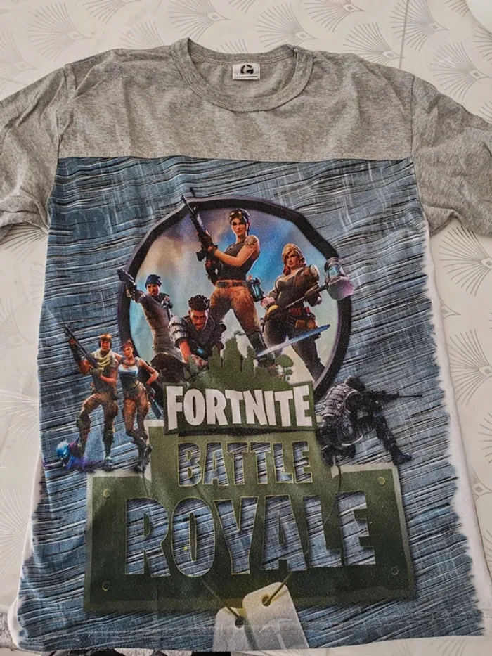 Lot 8 t shirt 14 ans - photo numéro 15