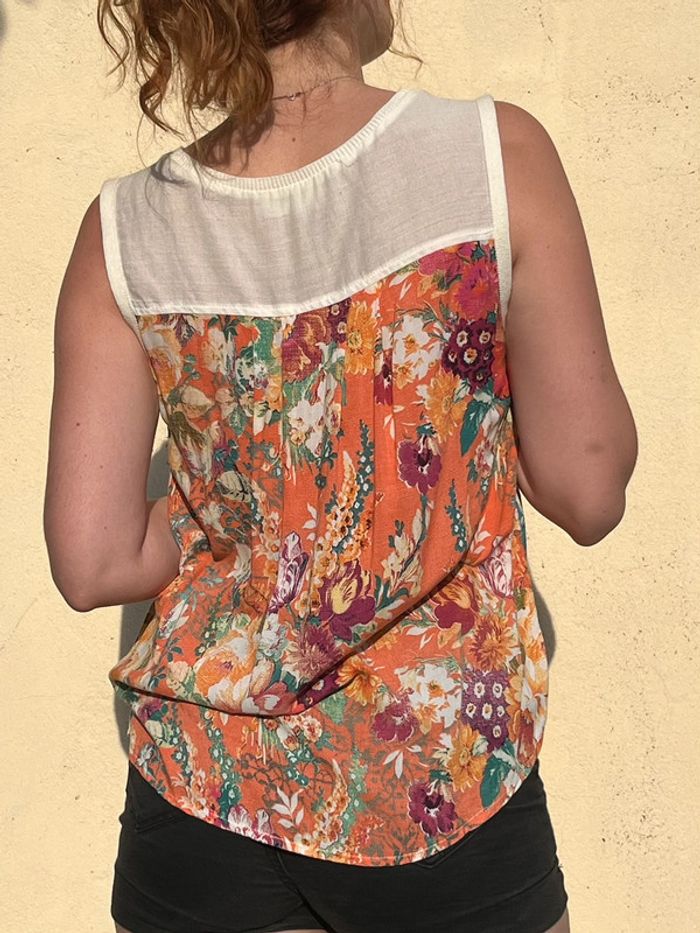 Blouse / tunique sans manches asymétrique et fleuris - photo numéro 3