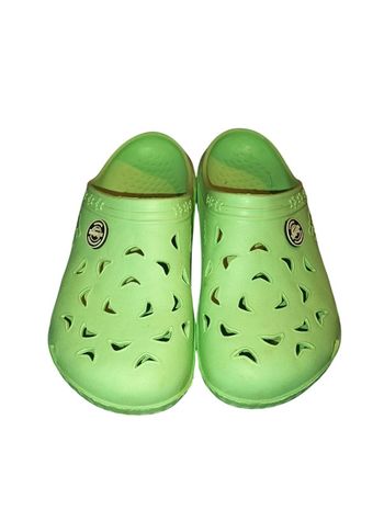 Sabot vert clair marque hipps taille 36/37 en excellent état