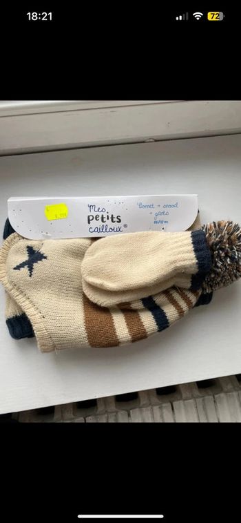 Bonnet, tour de cou et moufle