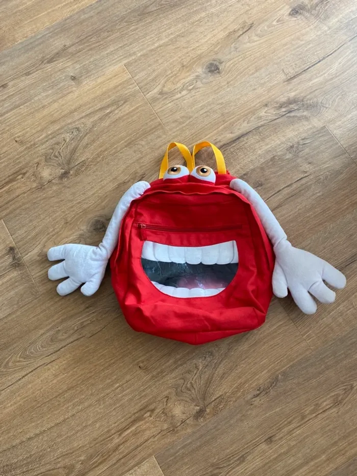 🔥 Sac à dos McDonald’s monstre rouge – Collector vintage 2012 – Rare 🔥