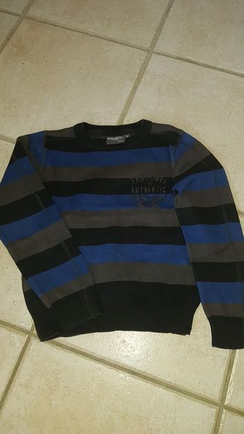 Pull fin bleu, noir et marron