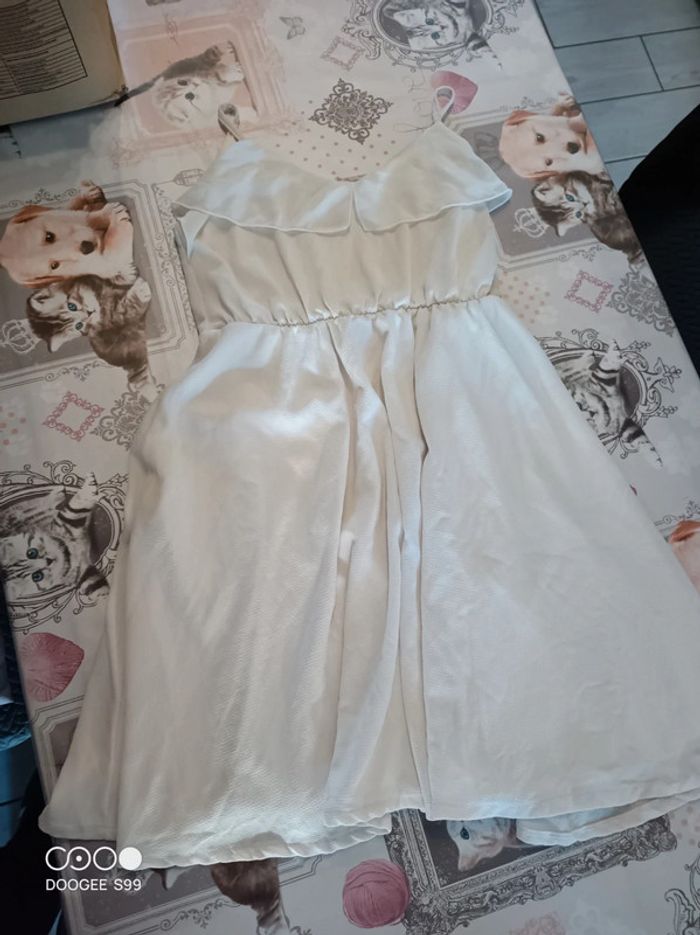 Robe élégante fille