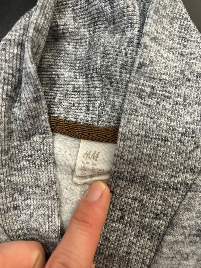 Gilet H&M 12/18 mois gris - photo numéro 2
