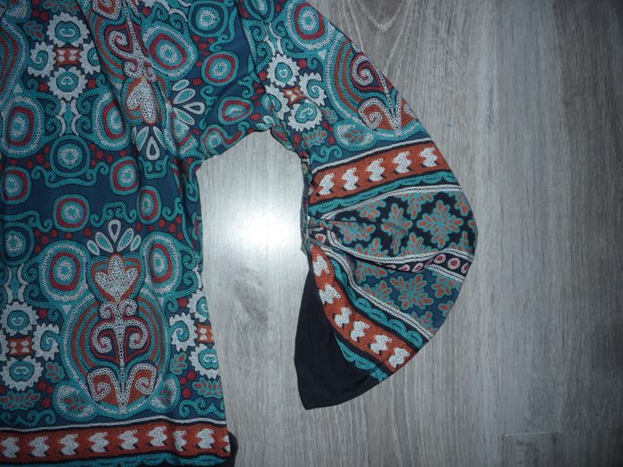 BLOUSE ML A MOTIFS MULTICOLORE "U COLLECTION" - TAILLE 42 - n°03 - photo numéro 2