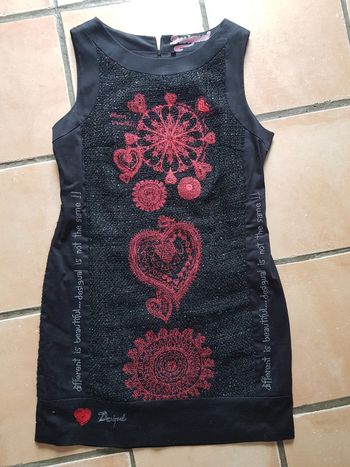 Robe Desigual