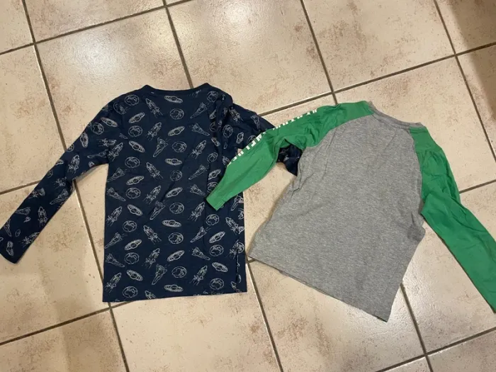 2 teeshirts manches longues 110/116cm - photo numéro 2