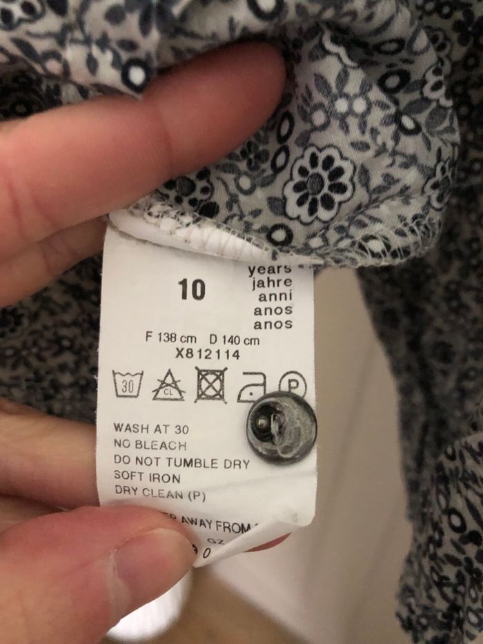 Chemise / blouse fleurie tons gris IKKS 10 ans - photo numéro 4