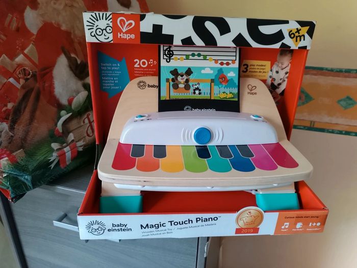 Magic touch piano hape neuf