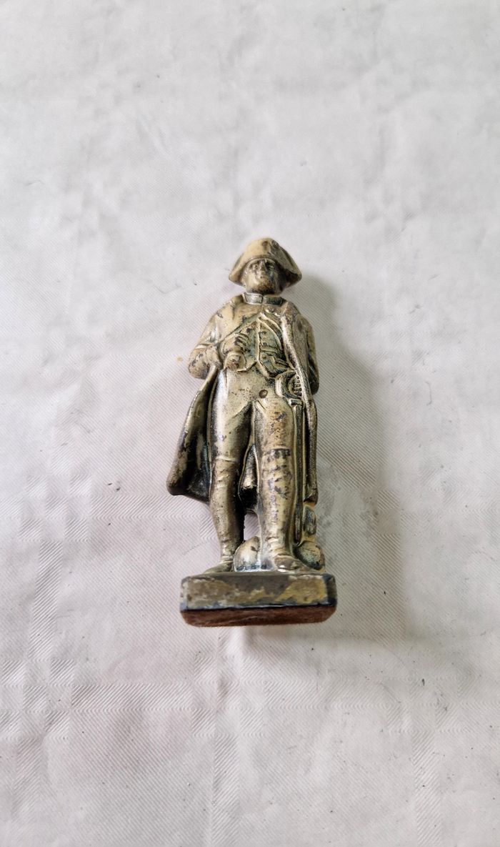 Figurine  / statuette  , empereur Napoléon - photo numéro 4