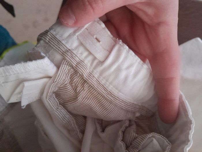 Pantalon blanc 7 ans - photo numéro 2