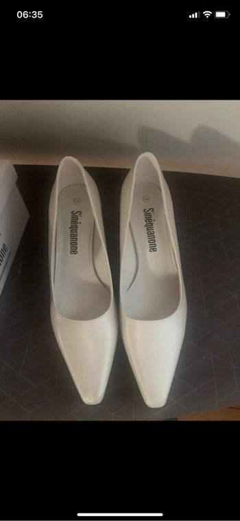 Chaussures neuves