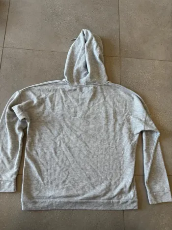 Haut à capuche gris Liberto, taille L, très bon état