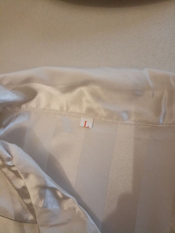 Pyjama satin rayé blanc écru - Style Chic & Confort Doux (Taille M/L) - photo numéro 7