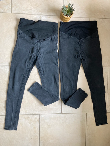 Lot de 2 jeans de grossesse taille 36