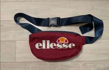 Sacoche banane ellesse