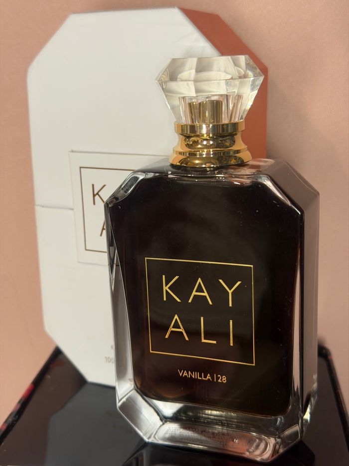 KAYALI vanilla 28 - photo numéro 3
