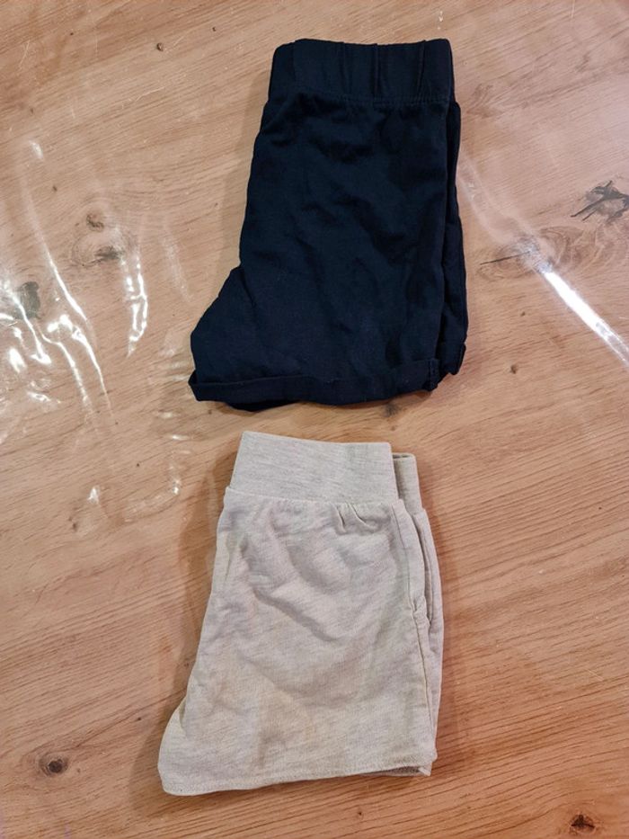 Lot 2 shorts 4 ans - photo numéro 4