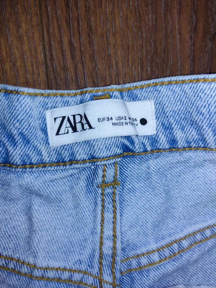 Short en jean Zara taille 34 - photo numéro 3