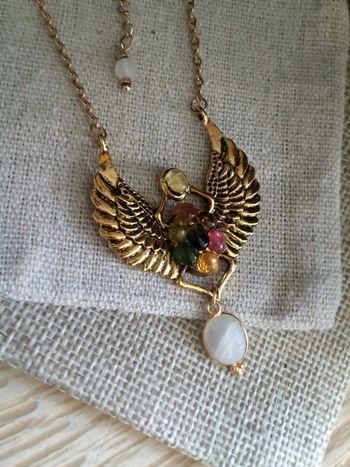 Collier scarabée pierres semi précieuses