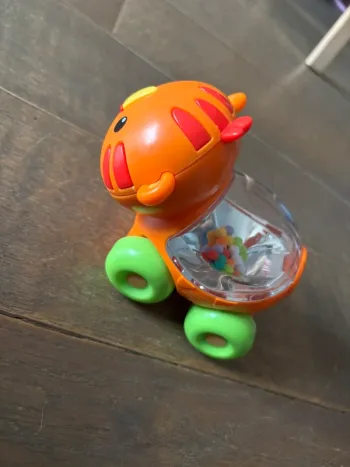 Chat tigre à friction et bille Fisher price tbe