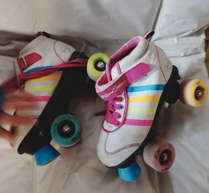 Patin à roulette taille 34 - photo numéro 4