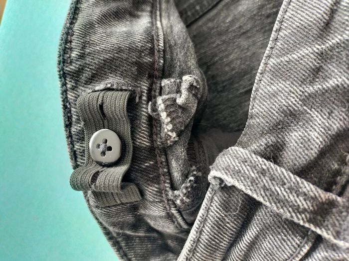 Jean mom noir Kiabi taille 50 - photo numéro 3