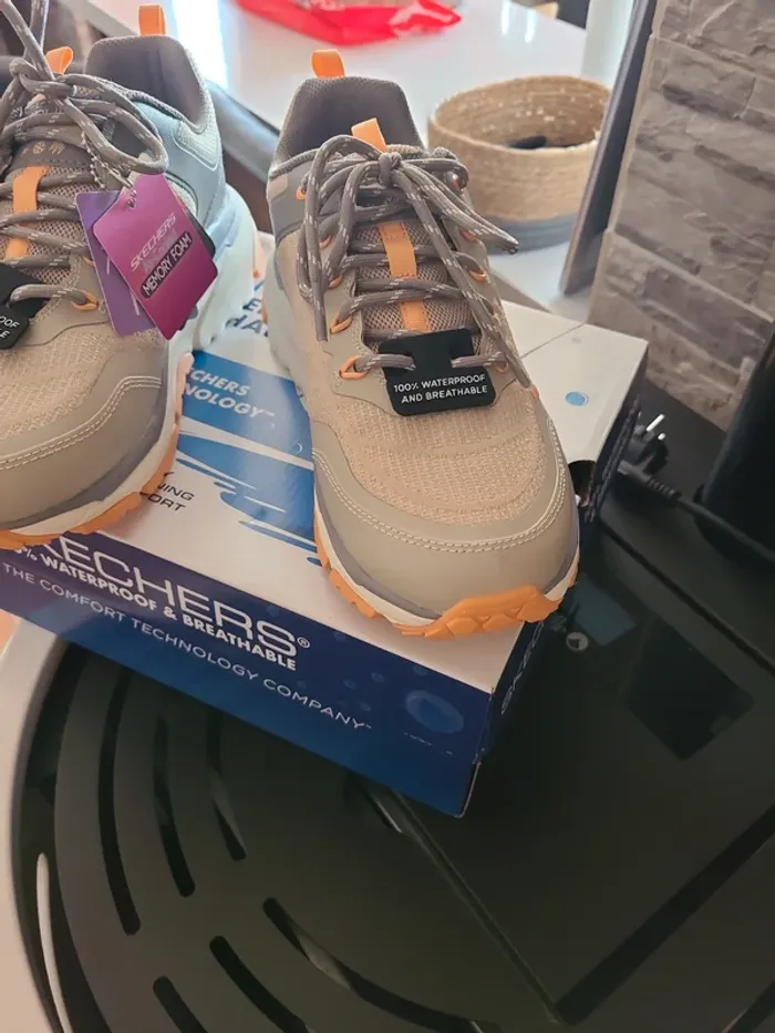 Chaussure skechers neuf - photo numéro 4