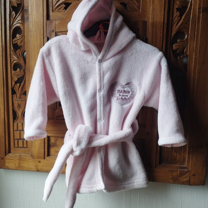 Peignoir ceinturé à capuche tout doux pour bébé 6/9 mois