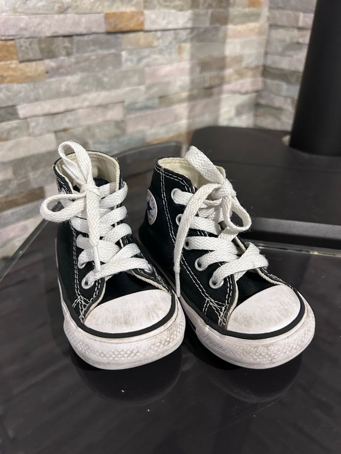Converse montante bébé taille 21
