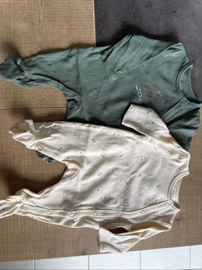 Lot vêtements bébé garçon - photo numéro 2