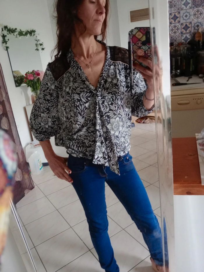 Blouse femme 46 48 noire et blanche dentelée c80 - photo numéro 2