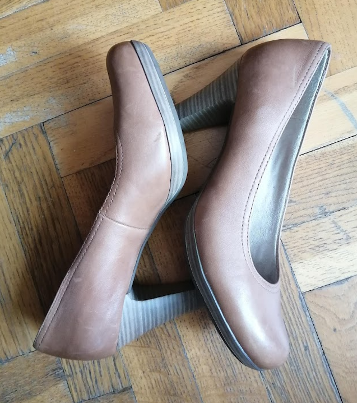 Escarpins cuir Tamaris en excellent état - taille 38 - photo numéro 6