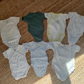 Lot Body croisé MC naissance / 1 mois