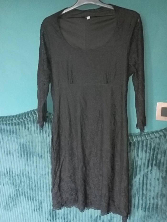 Robe midi dentelle noire - photo numéro 2